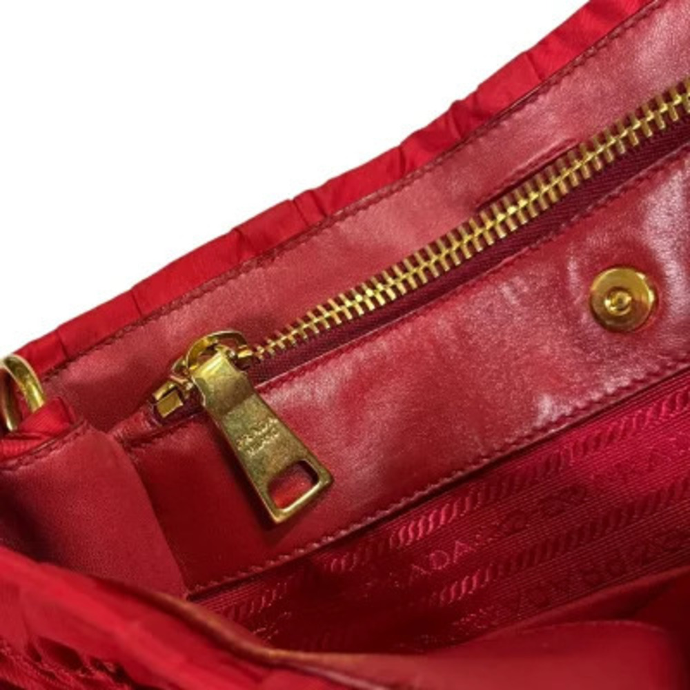 Prada Tessuto Gaufre red ruched Shoulder bag - Picture 7 of 8
